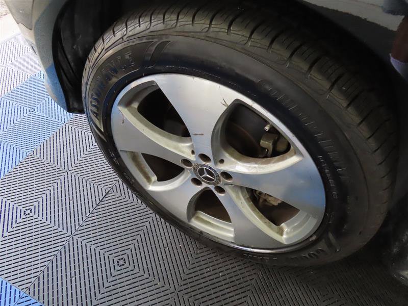 Used 2019 Mercedes-Benz GLE 400 4MATIC w/ Premium 3 Package image 6