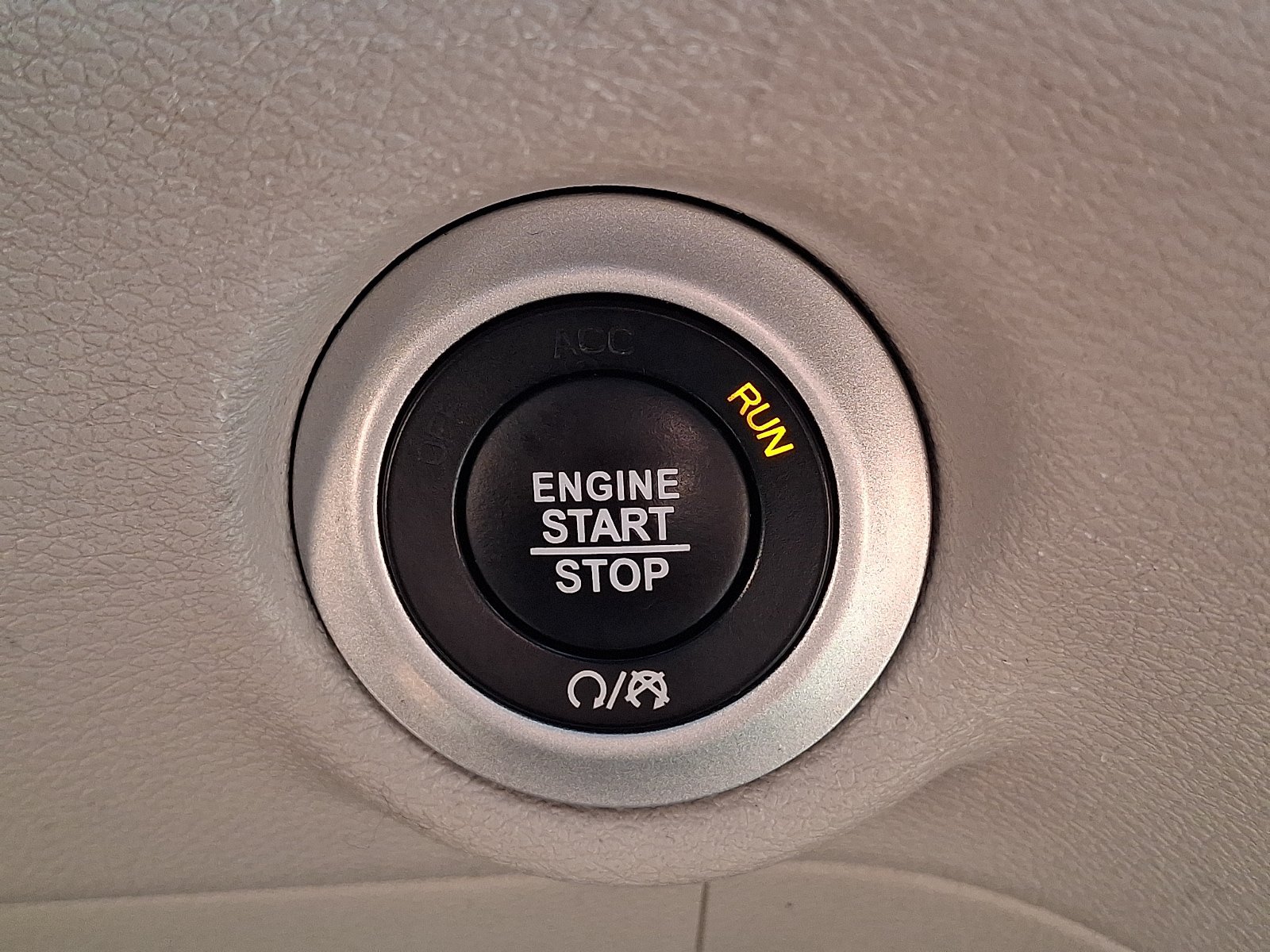 Used 2024 Chrysler Pacifica Touring-L FWD image 20