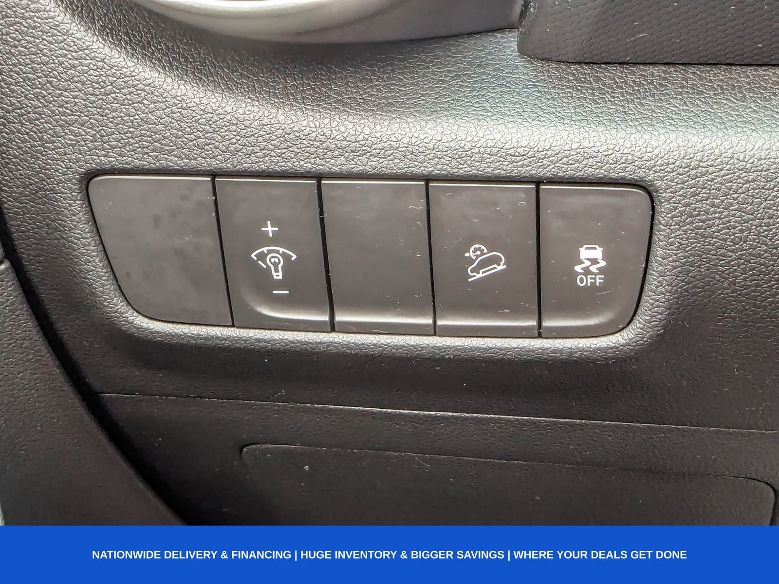 Used 2022 Hyundai Kona SE image 40