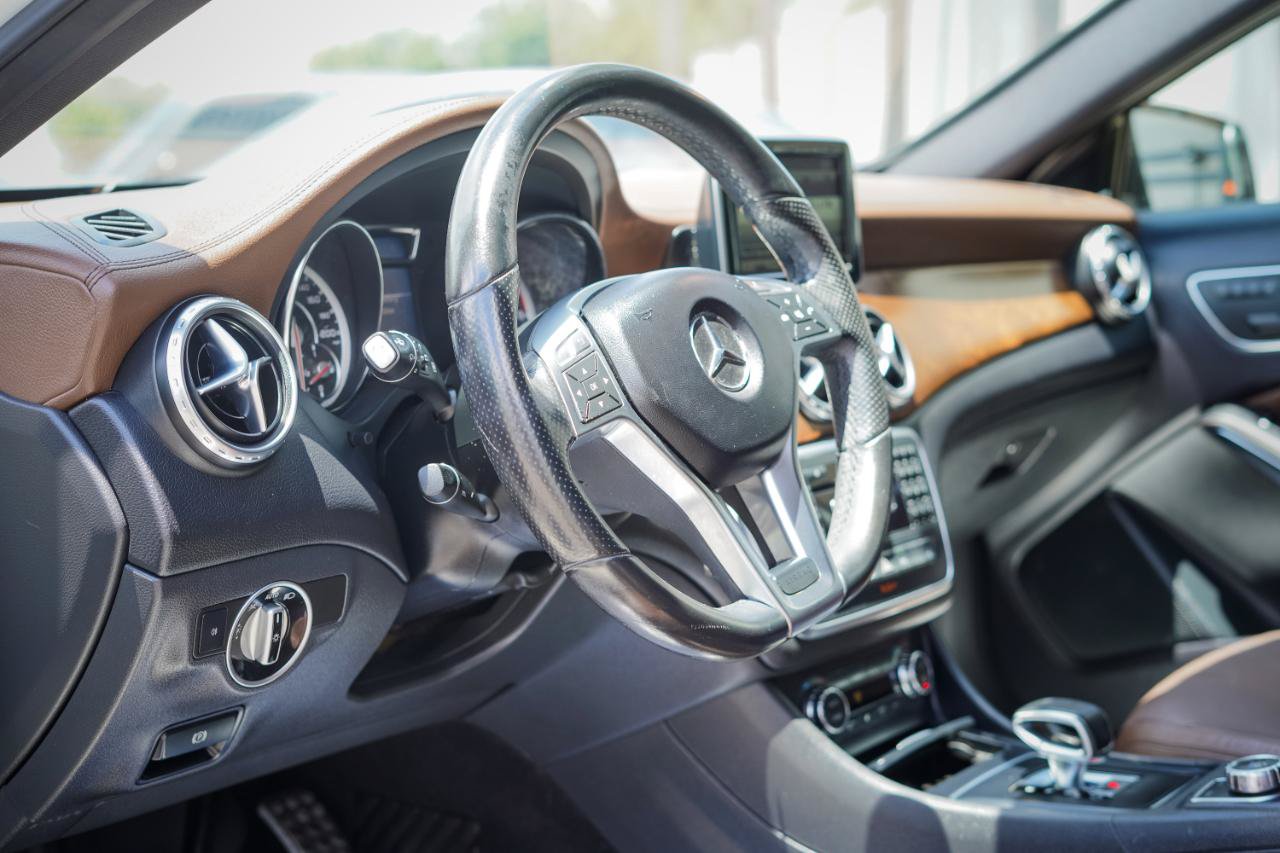 Used 2015 Mercedes-Benz GLA 45 AMG 4MATIC image 10