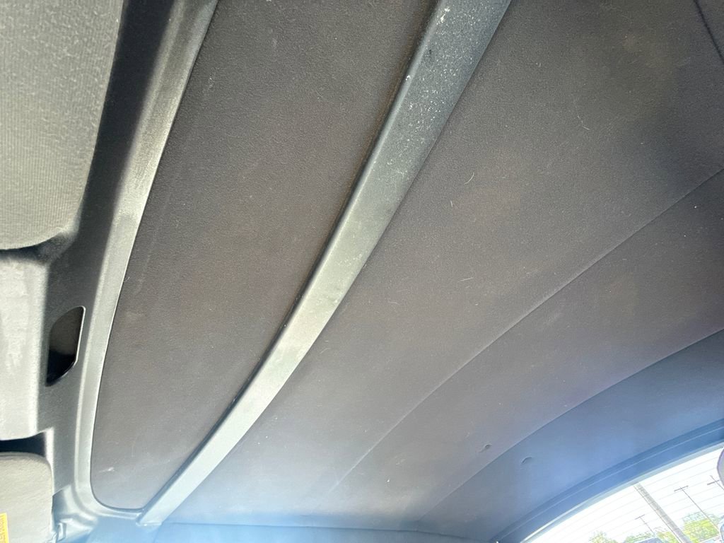 Used 2007 Ford Mustang Deluxe image 17