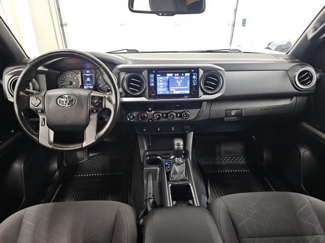 Used 2016 Toyota Tacoma TRD Sport w/ Towing Package AWD/4WD image 29