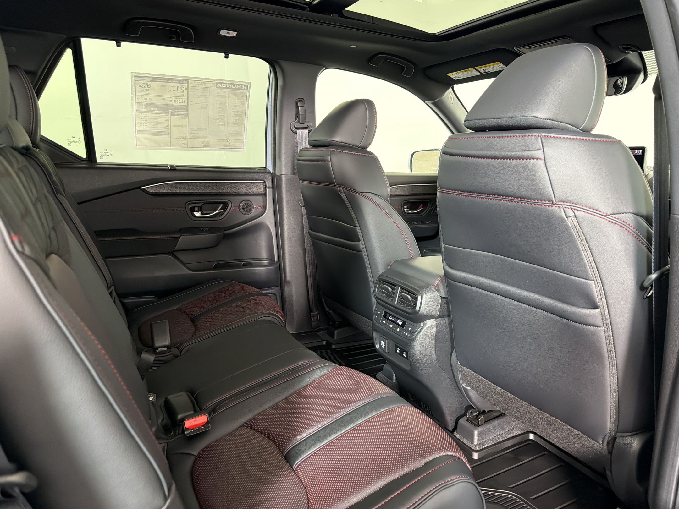 New 2026 Honda Pilot Black Edition image 31