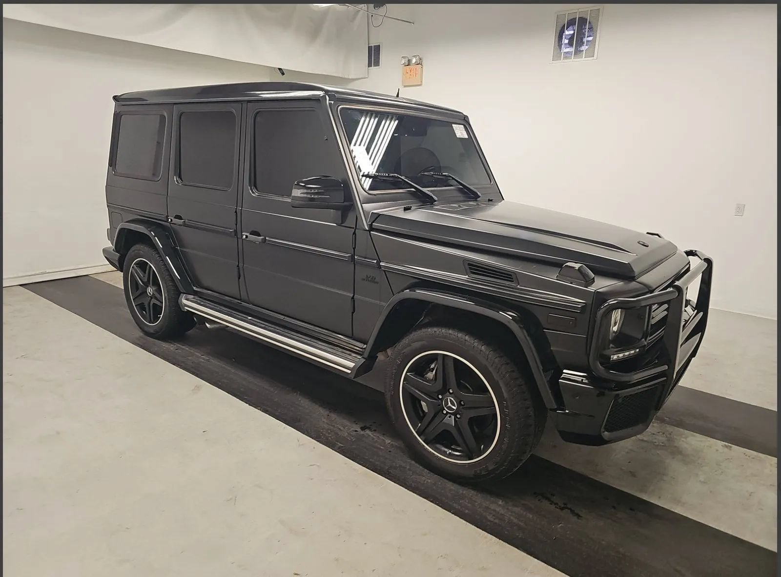 Used 2016 Mercedes-Benz G 63 AMG 4MATIC image 1