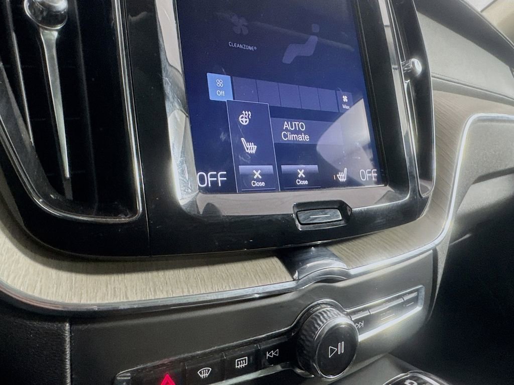 Used 2018 Volvo XC60 T5 Inscription w/ Convenience Package AWD/4WD image 24