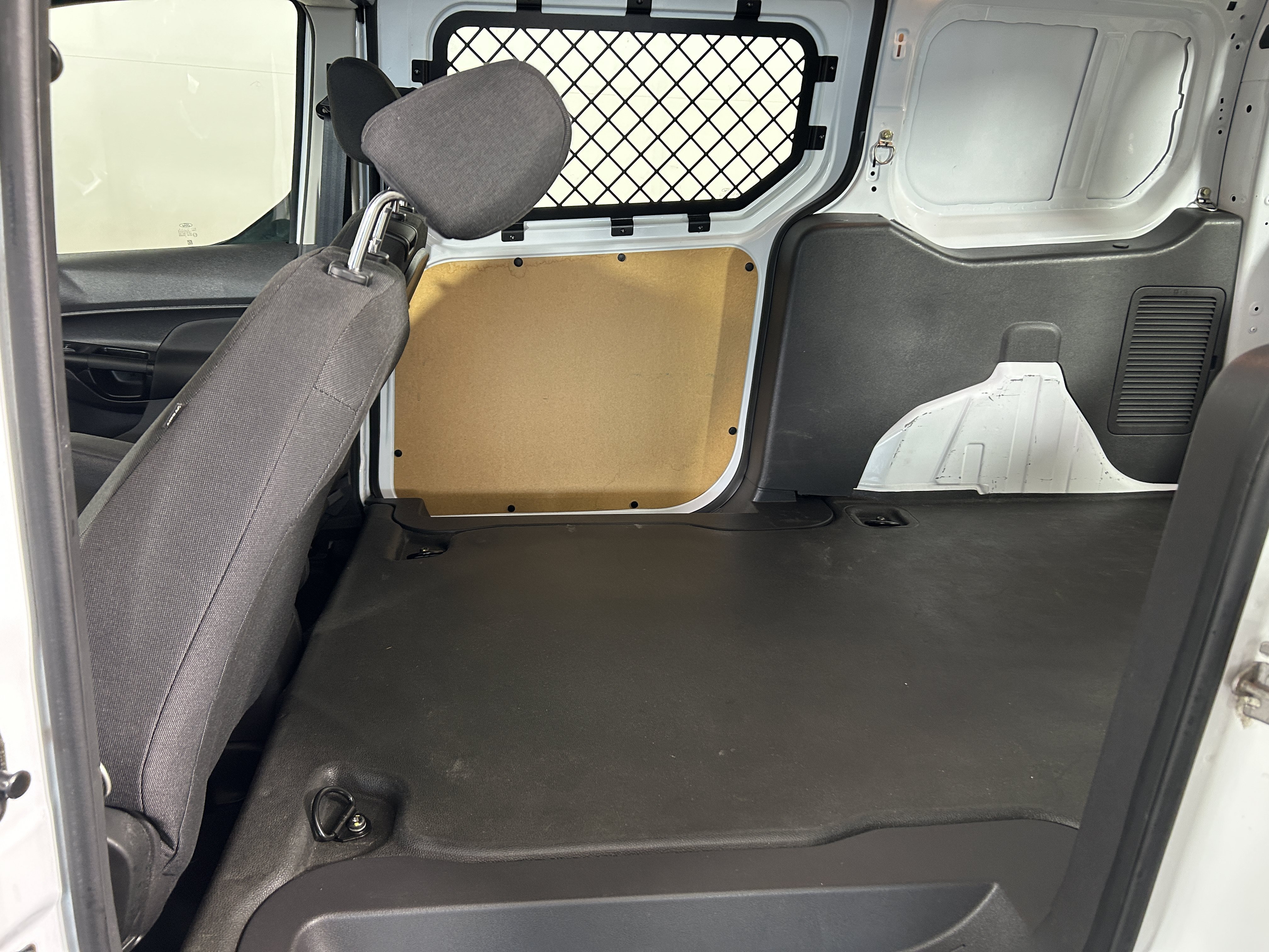 Used 2018 Ford Transit Connect XL FWD image 24