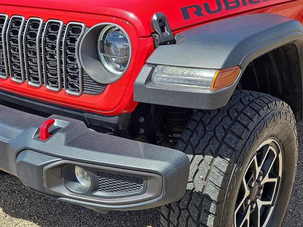 Used 2025 Jeep Wrangler Unlimited Rubicon AWD/4WD image 9