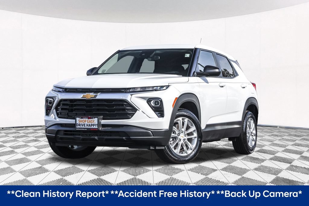Used 2025 Chevrolet TrailBlazer LS w/ LS Convenience Package AWD/4WD image 2