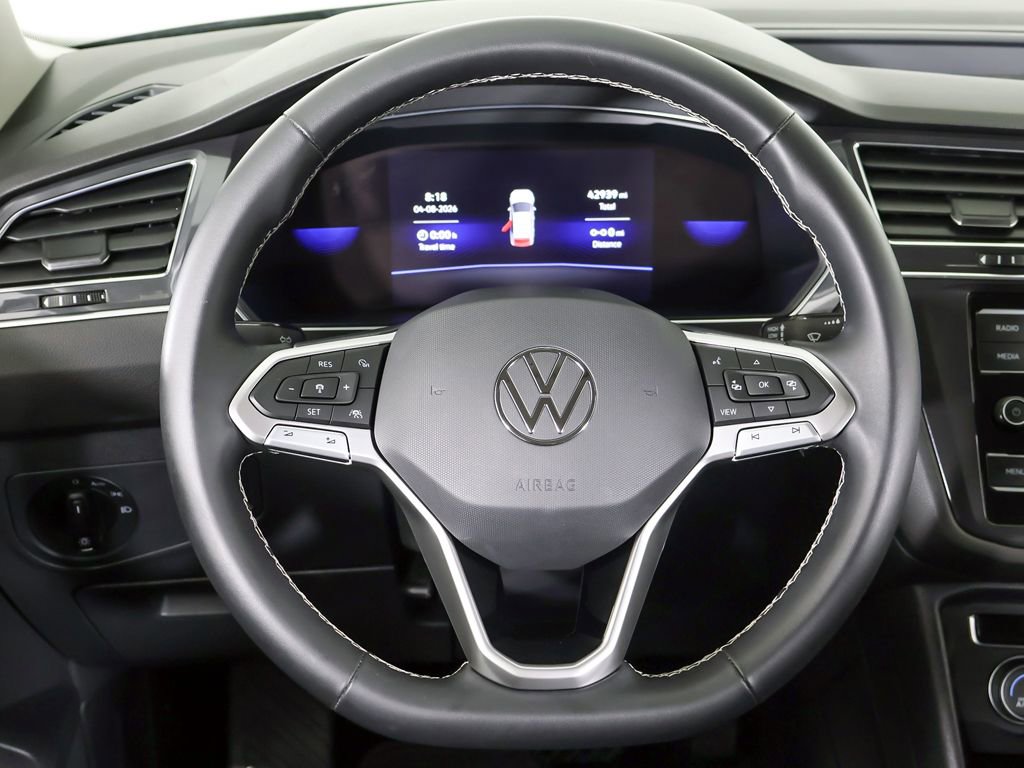 Used 2023 Volkswagen Tiguan S image 38