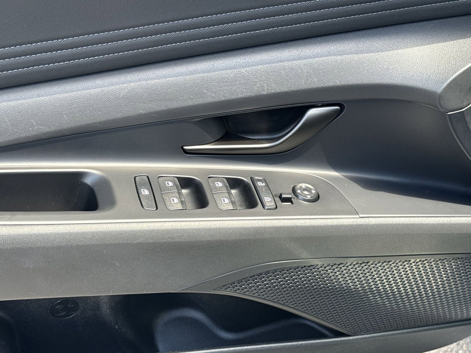 Certified 2025 Hyundai Elantra Sport FWD image 15