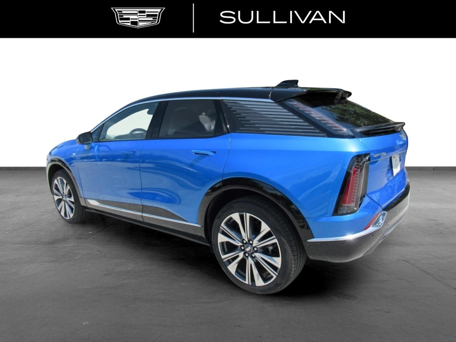 Certified 2025 Cadillac Optiq Luxury 2 AWD/4WD image 5