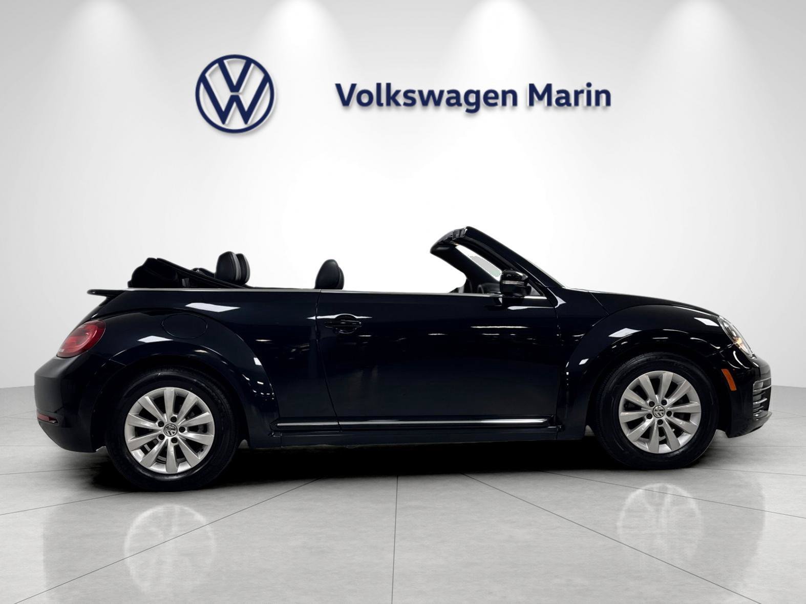 Used 2018 Volkswagen Beetle 2.0T FWD image 6