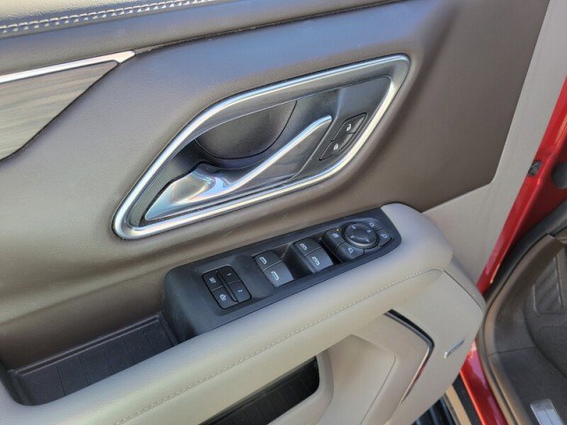 Used 2021 Chevrolet Suburban LT w/ LT Signature Package image 15