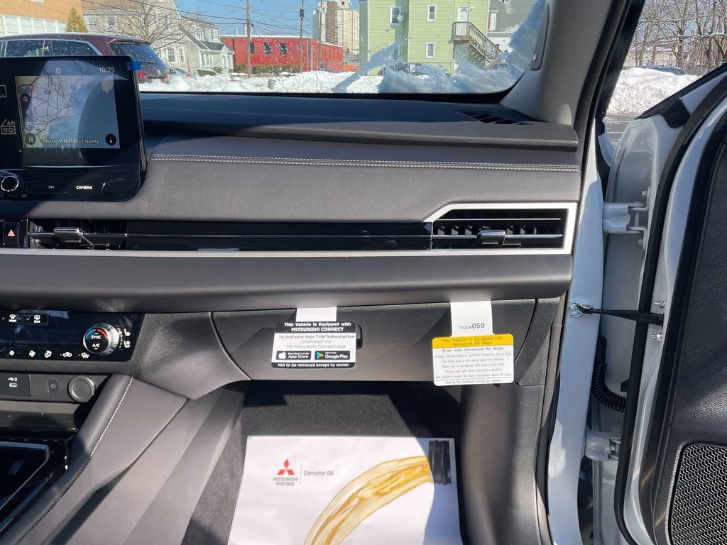 New 2026 Mitsubishi Outlander SEL image 28