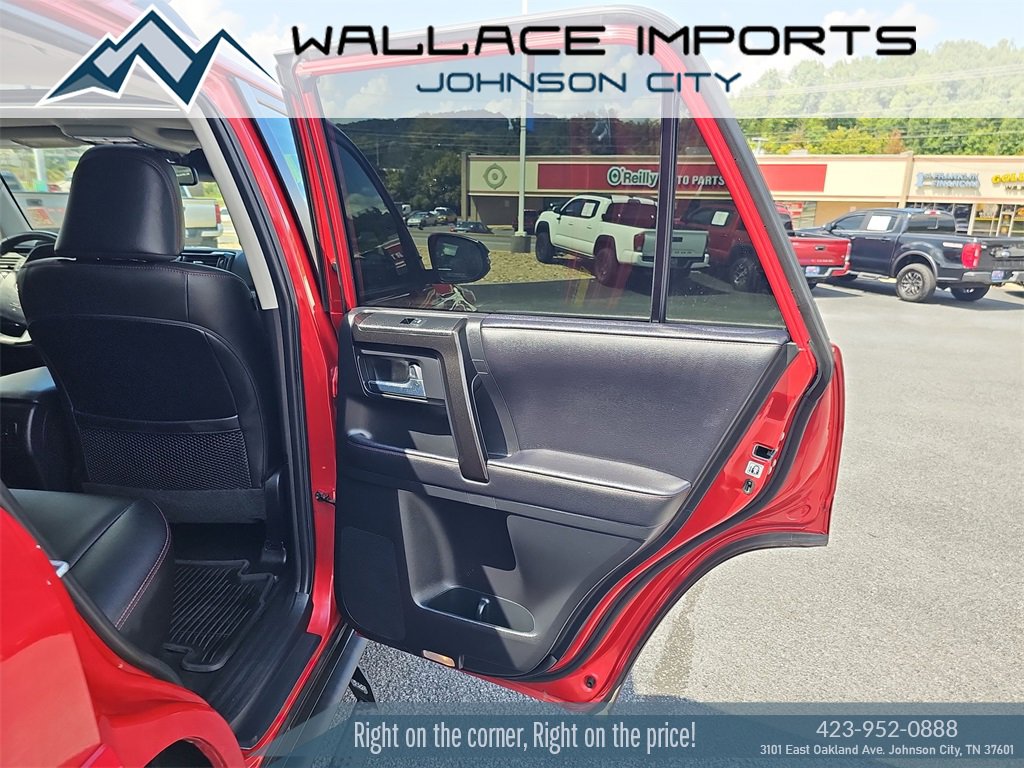 Used 2021 Toyota 4Runner Venture image 25