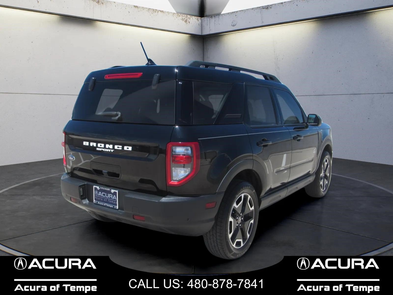 Used 2023 Ford Bronco Sport Outer Banks w/ Tech Package AWD/4WD image 5