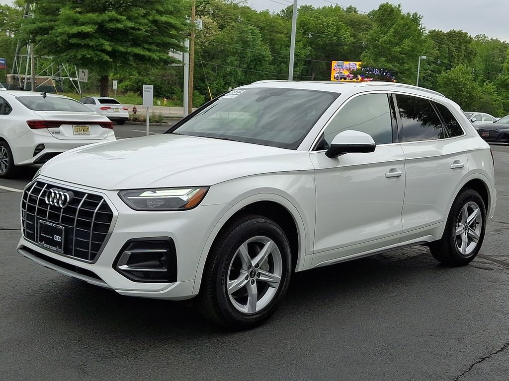 Used 2023 Audi Q5 2.0T Premium w/ Convenience Package AWD/4WD image 9