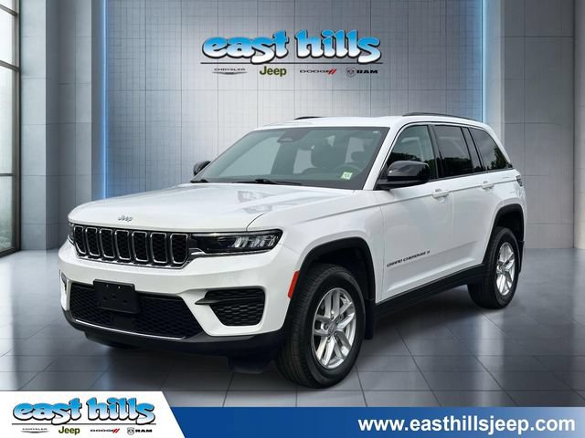 Certified 2025 Jeep Grand Cherokee Laredo X w/ Luxury Tech Group I AWD/4WD image 7