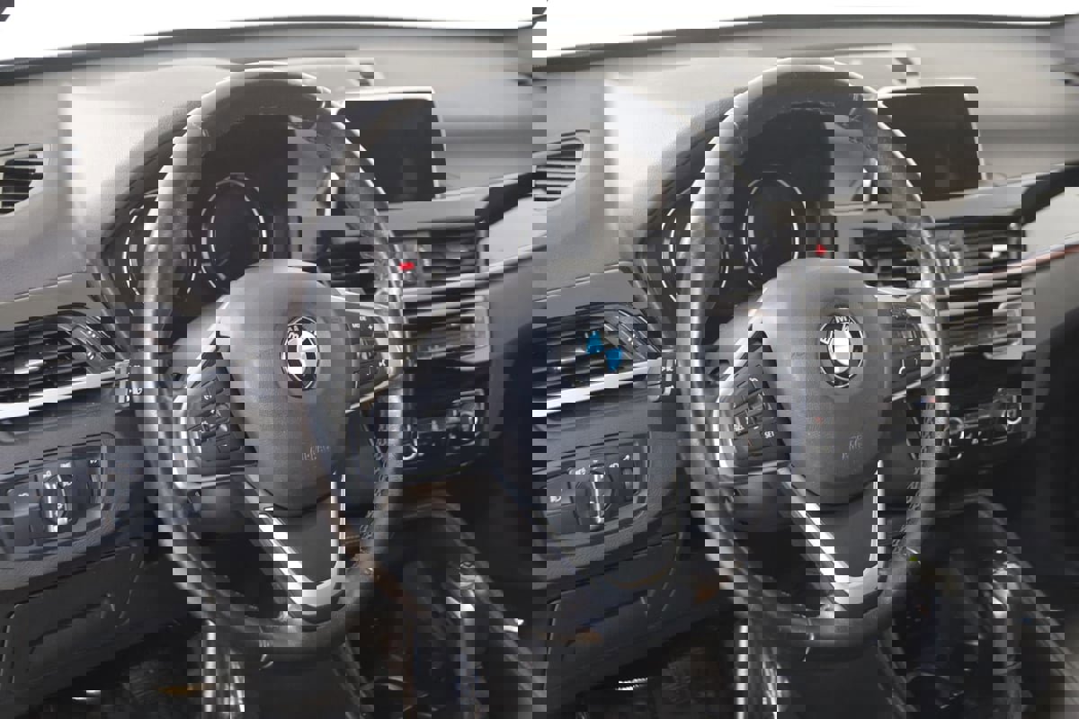 Used 2019 BMW X1 xDrive28i w/ Convenience Package image 6