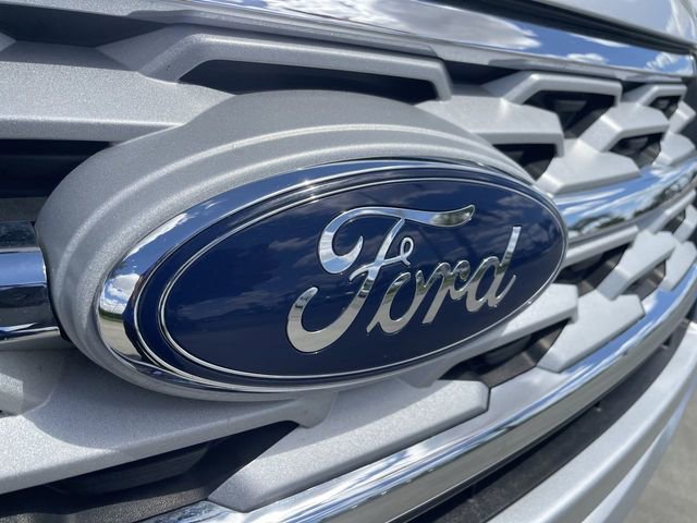 Used 2019 Ford Explorer XLT w/ Equipment Group 202A FWD image 31