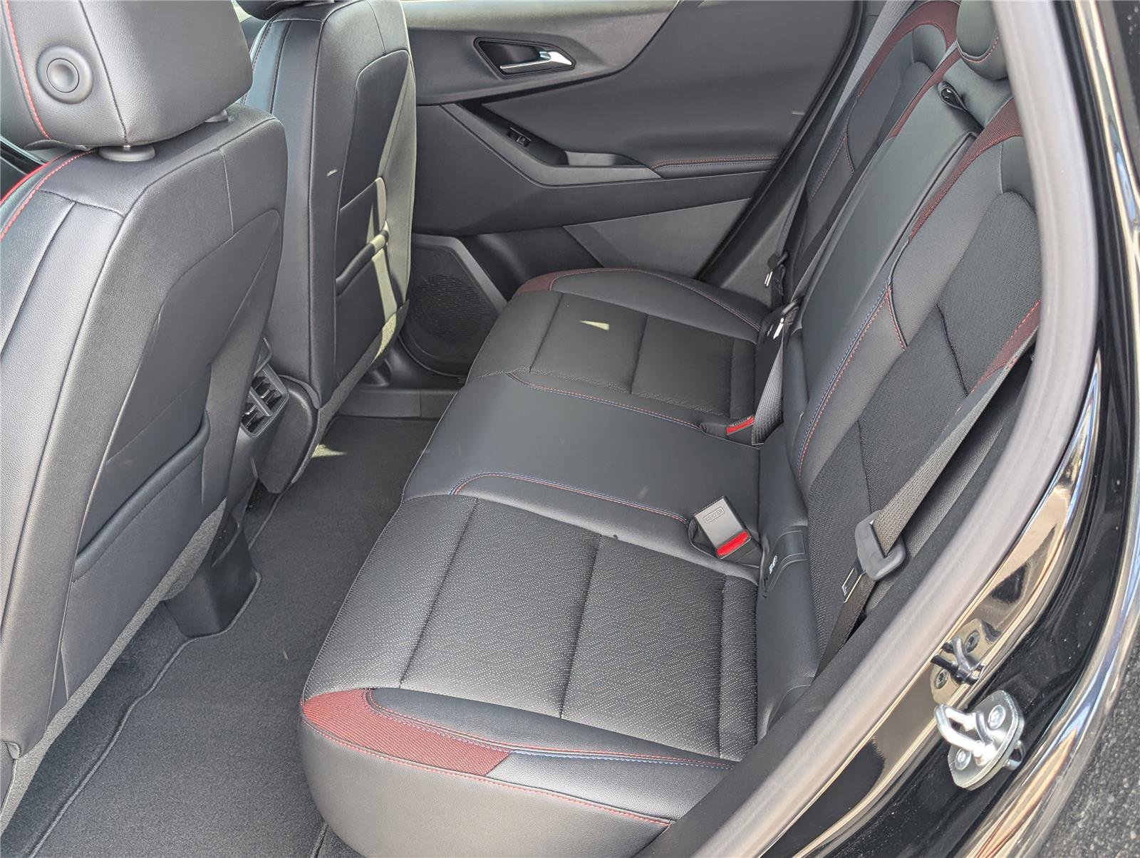 New 2026 Chevrolet Equinox RS w/ Convenience Package III image 10