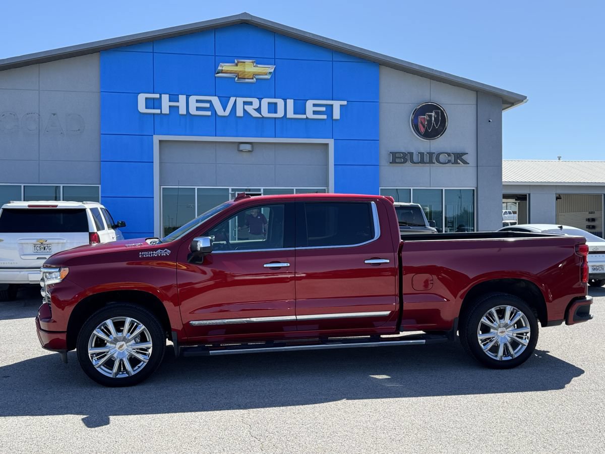 Used 2026 Chevrolet Silverado 1500 High Country w/ Technology Package AWD/4WD image 4
