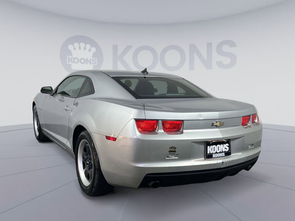 Used 2011 Chevrolet Camaro LS image 4