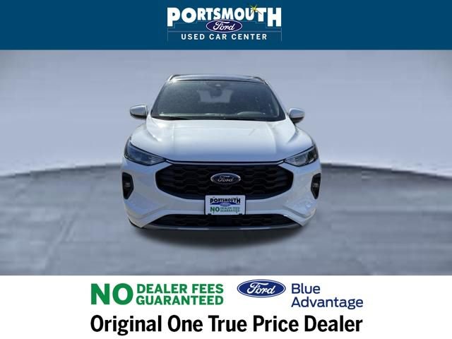 Certified 2023 Ford Escape ST-Line Select w/ Tech Pack #2 image 9