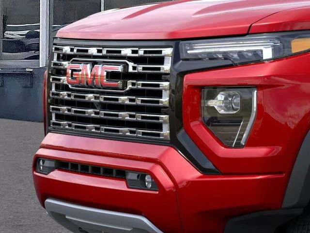 New 2026 GMC Canyon Denali image 13