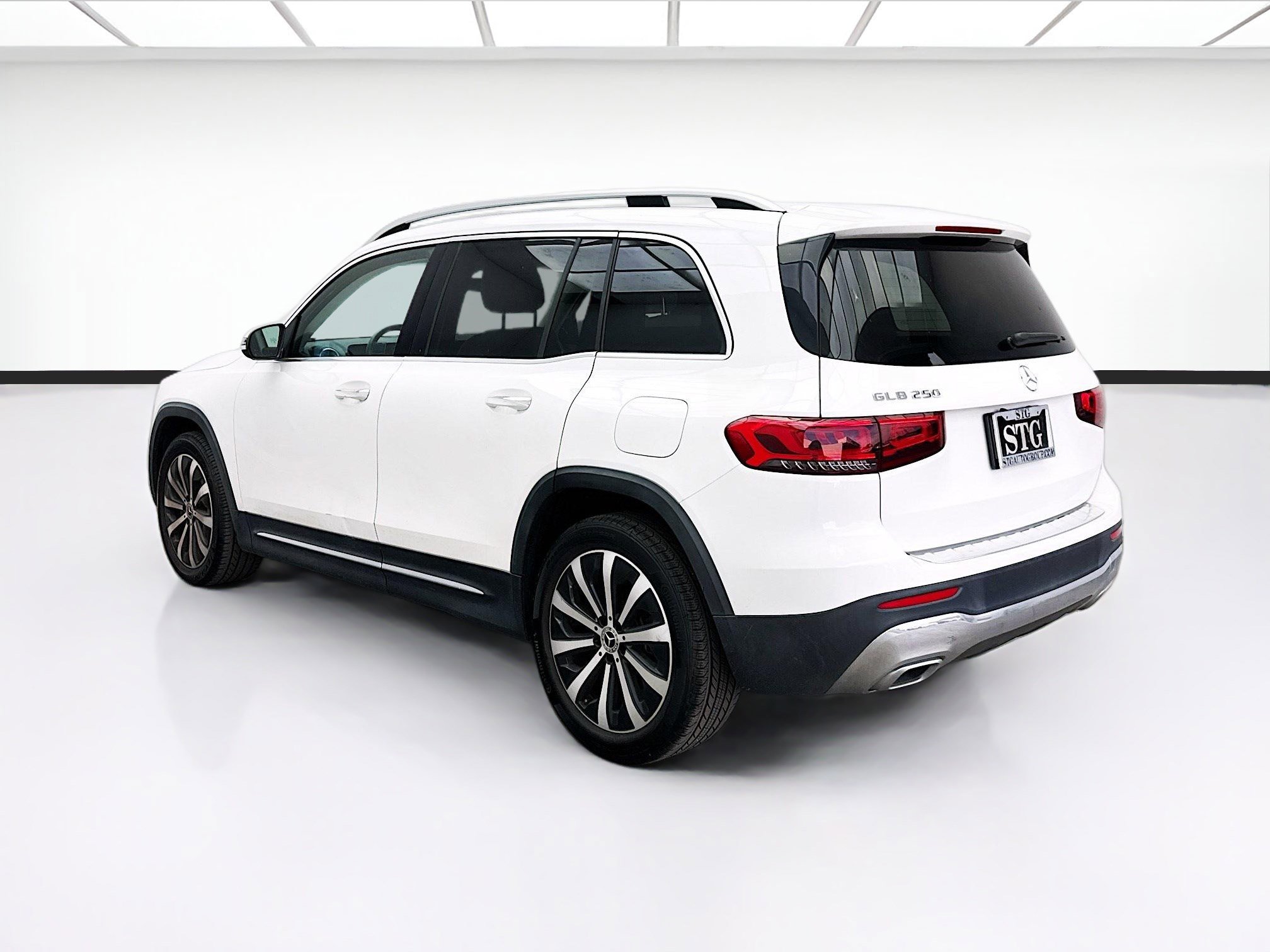 Used 2021 Mercedes-Benz GLB 250 image 6