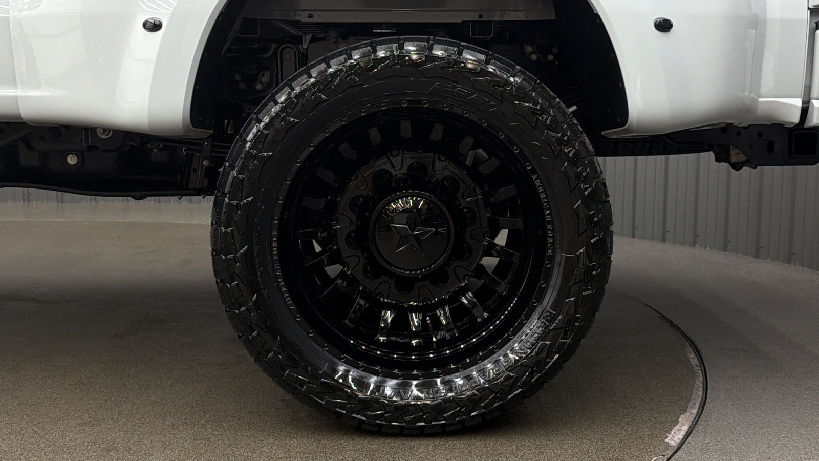 Used 2026 Ford F450 Platinum w/ FX4 Off-Road Package AWD/4WD image 12