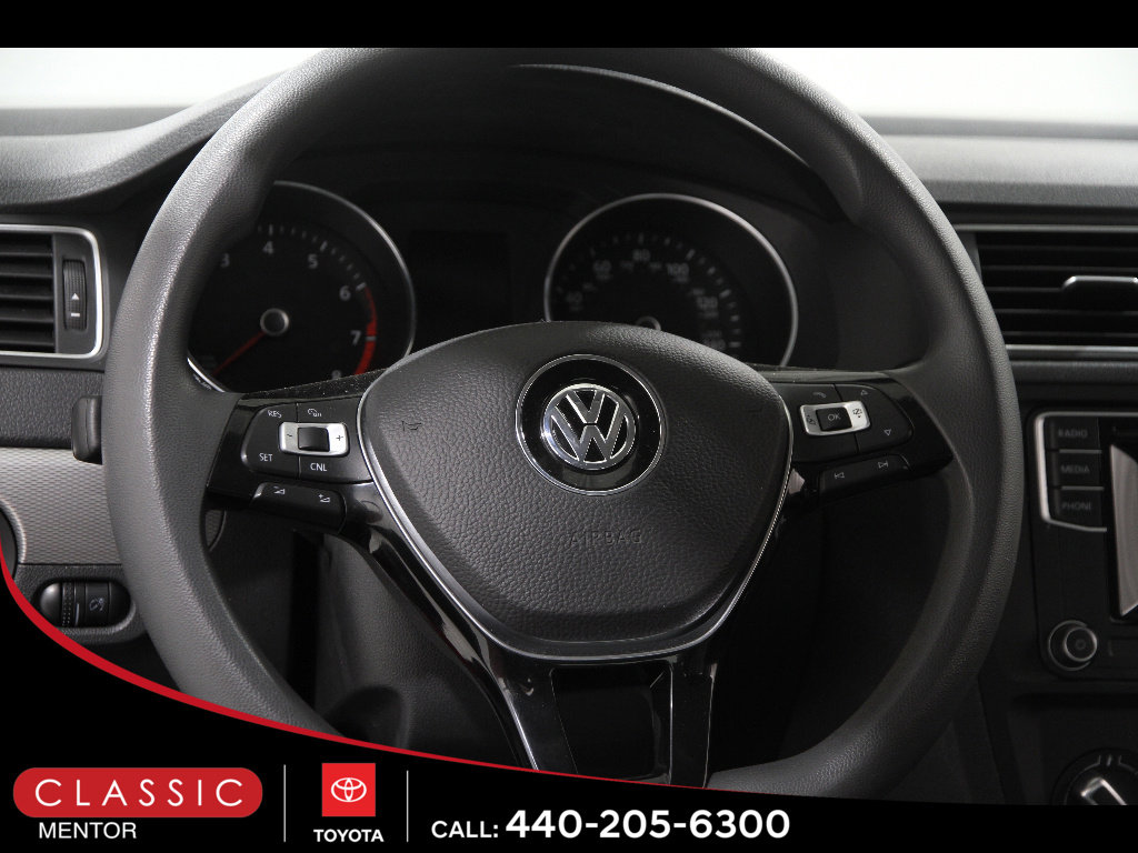Used 2017 Volkswagen Jetta S image 7