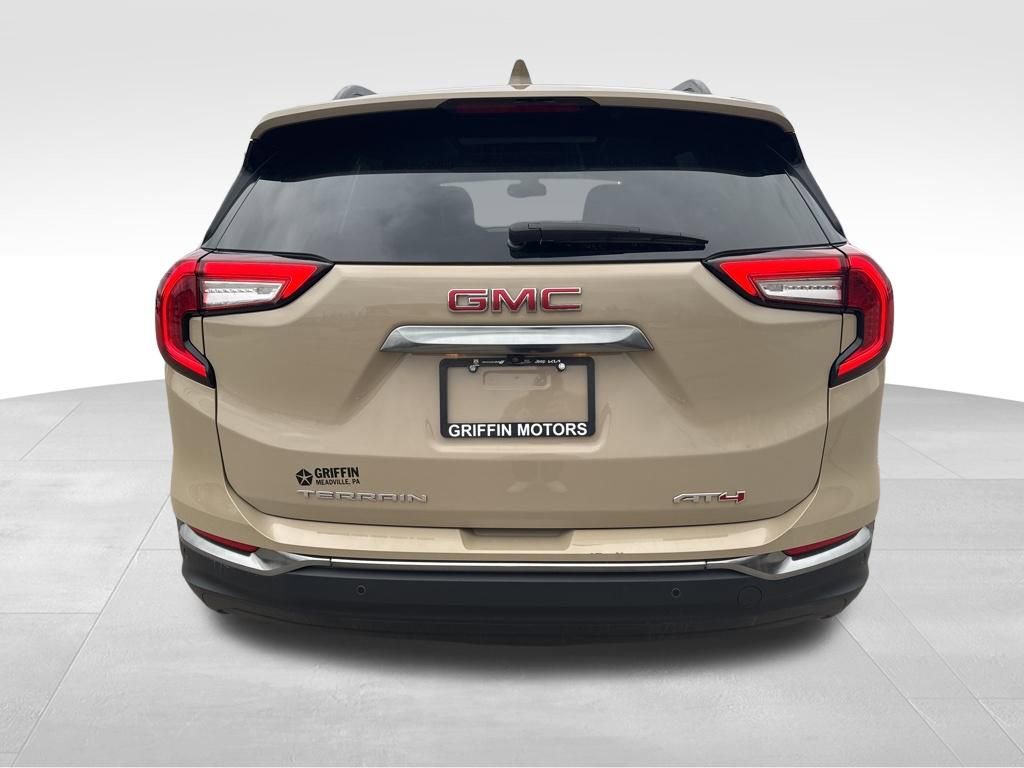 Used 2023 GMC Terrain AT4 AWD/4WD image 6