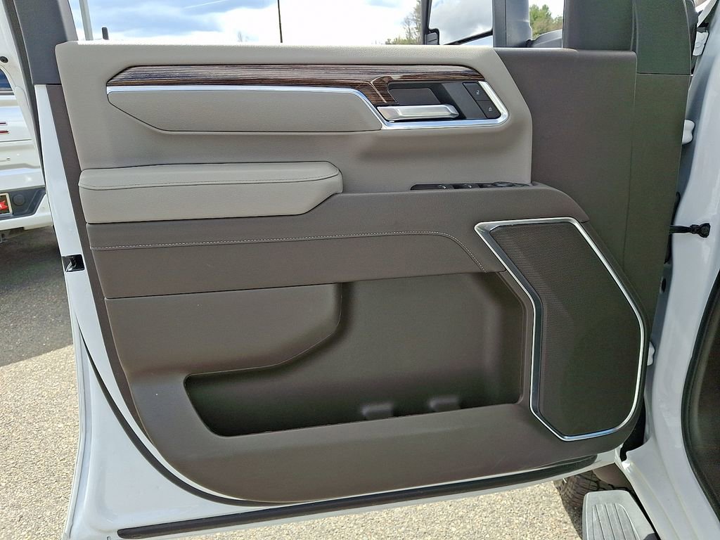 Used 2026 GMC Sierra 2500 SLE w/ Preferred Package image 12