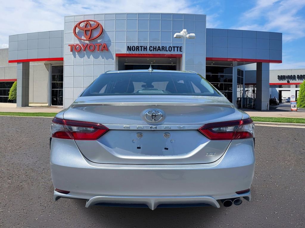 Used 2023 Toyota Camry SE FWD image 5