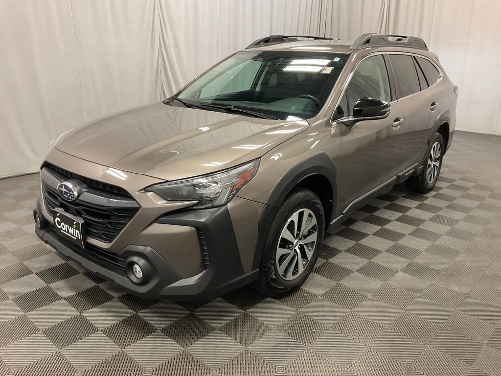 Used 2023 Subaru Outback Premium AWD/4WD image 5