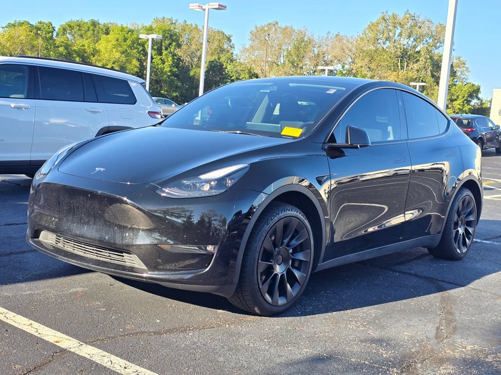 Used 2023 Tesla Model Y 2WD image 3