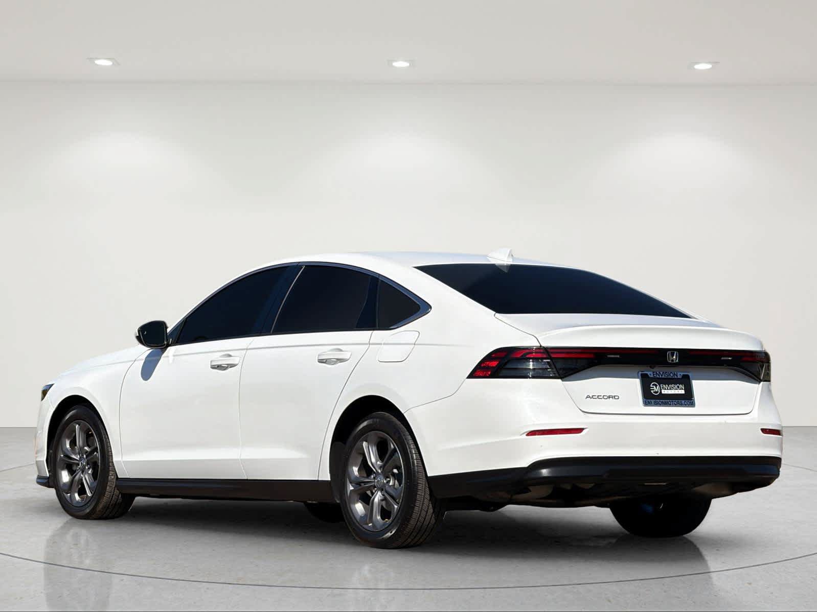 Used 2024 Honda Accord EX image 3