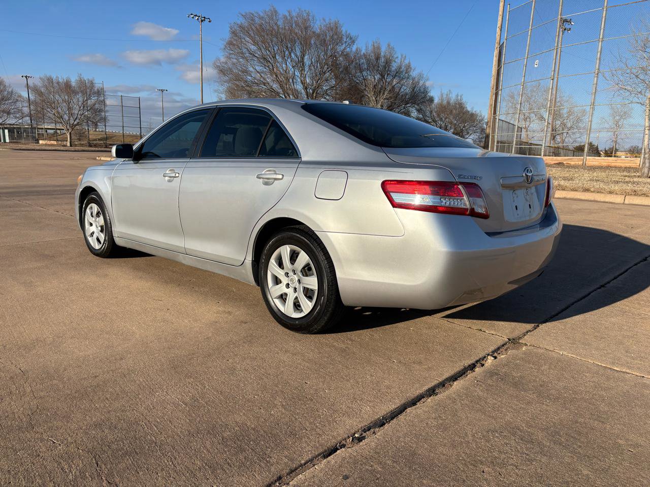 Used 2010 Toyota Camry image 6