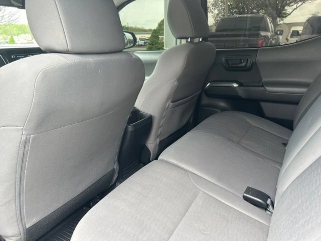 Used 2019 Toyota Tacoma SR5 AWD/4WD image 17