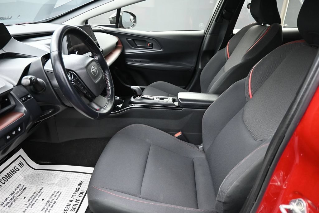 Used 2023 Toyota Prius Prime FWD image 11