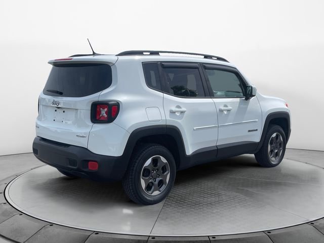 Used 2016 Jeep Renegade Latitude w/ Cold Weather Group image 5