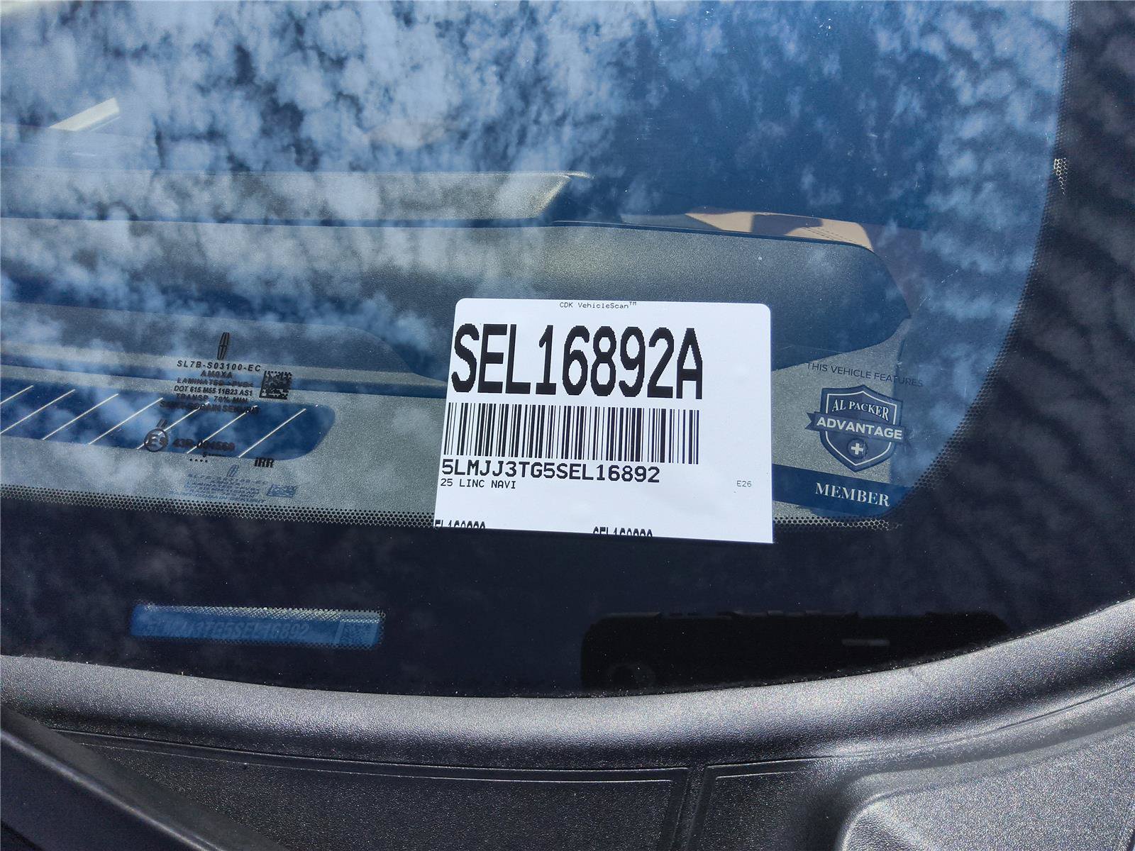 Used 2025 Lincoln Navigator L Black Label AWD/4WD image 11