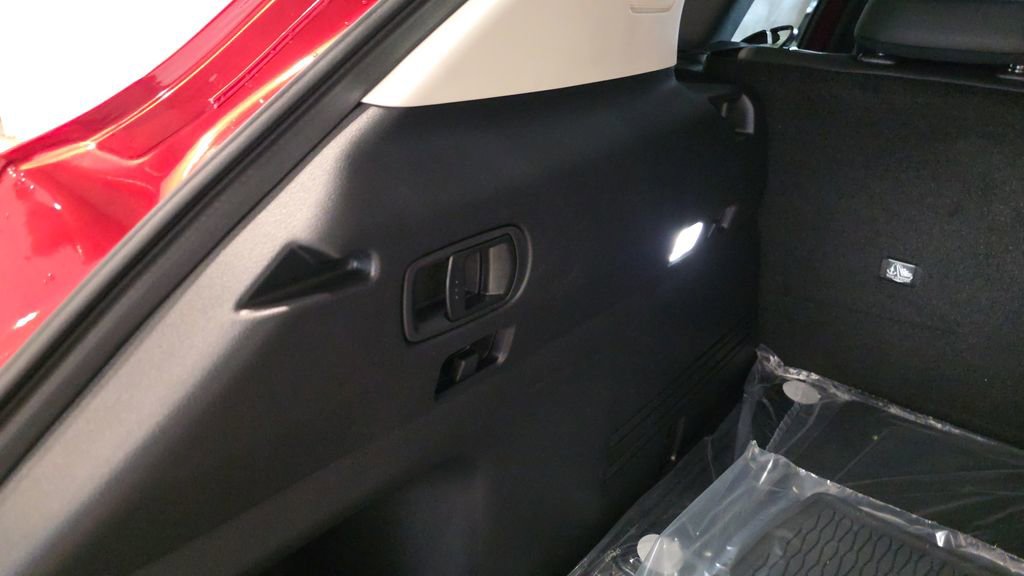 Used 2025 MAZDA CX-50 AWD 2.5 Hybrid w/ Weather Package image 14