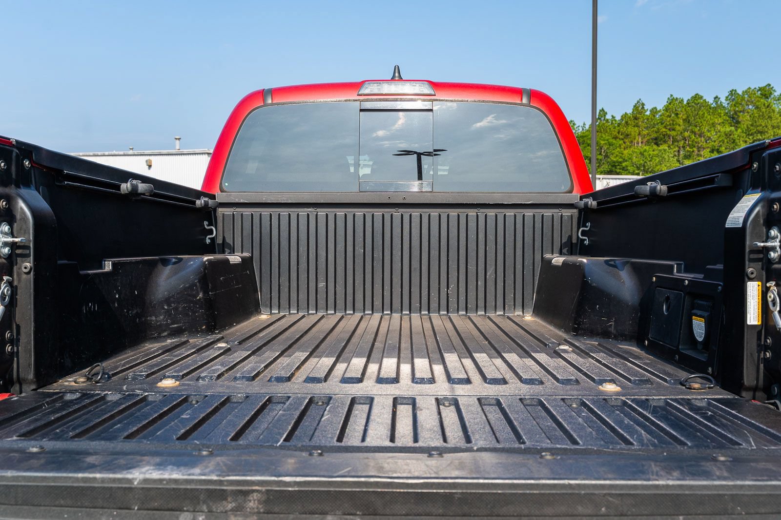 Used 2021 Toyota Tacoma TRD Off-Road AWD/4WD image 16