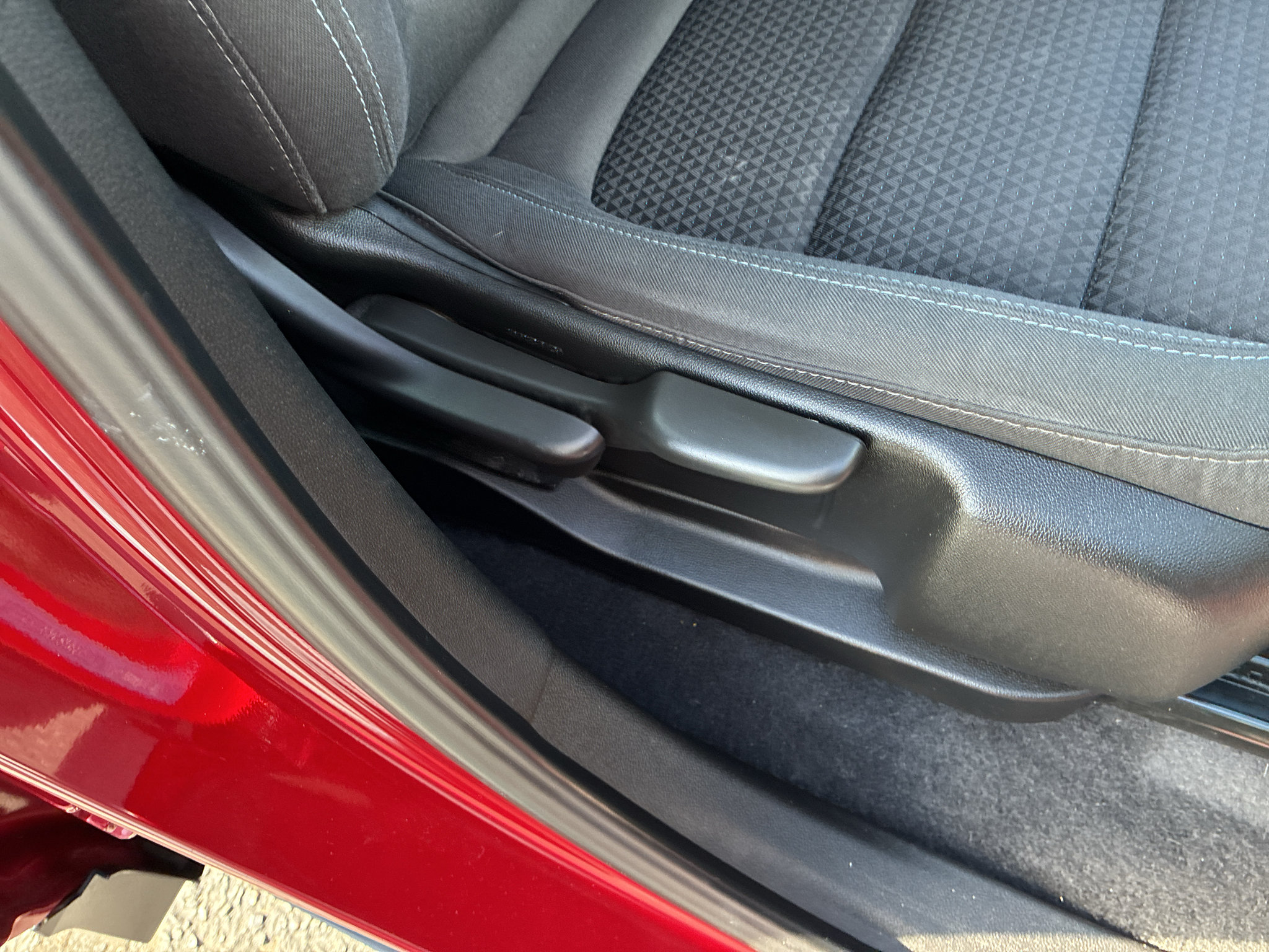 Used 2022 Chevrolet Bolt EUV LT FWD image 47
