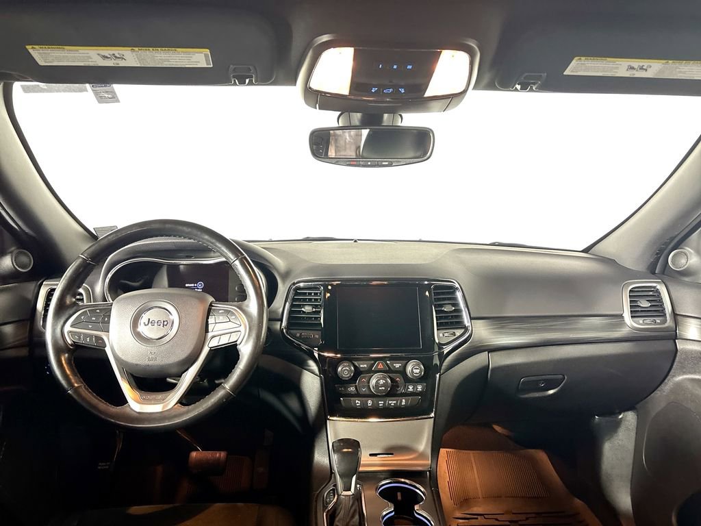 Used 2020 Jeep Grand Cherokee Altitude image 12