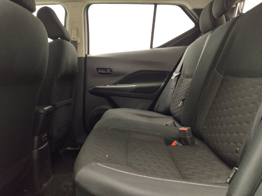 Used 2021 Nissan Kicks S FWD image 18
