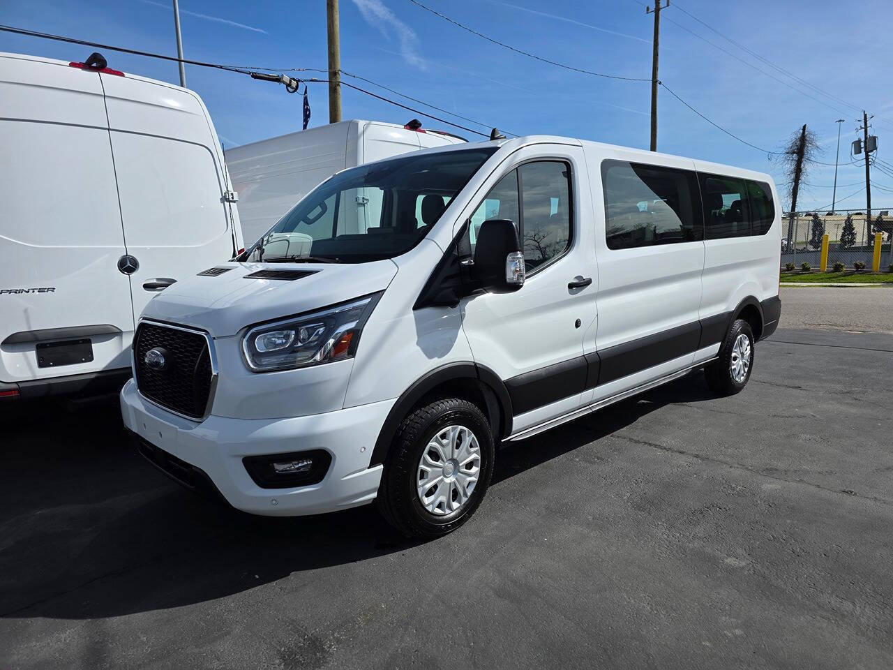 Used 2023 Ford Transit 350 XLT RWD image 32