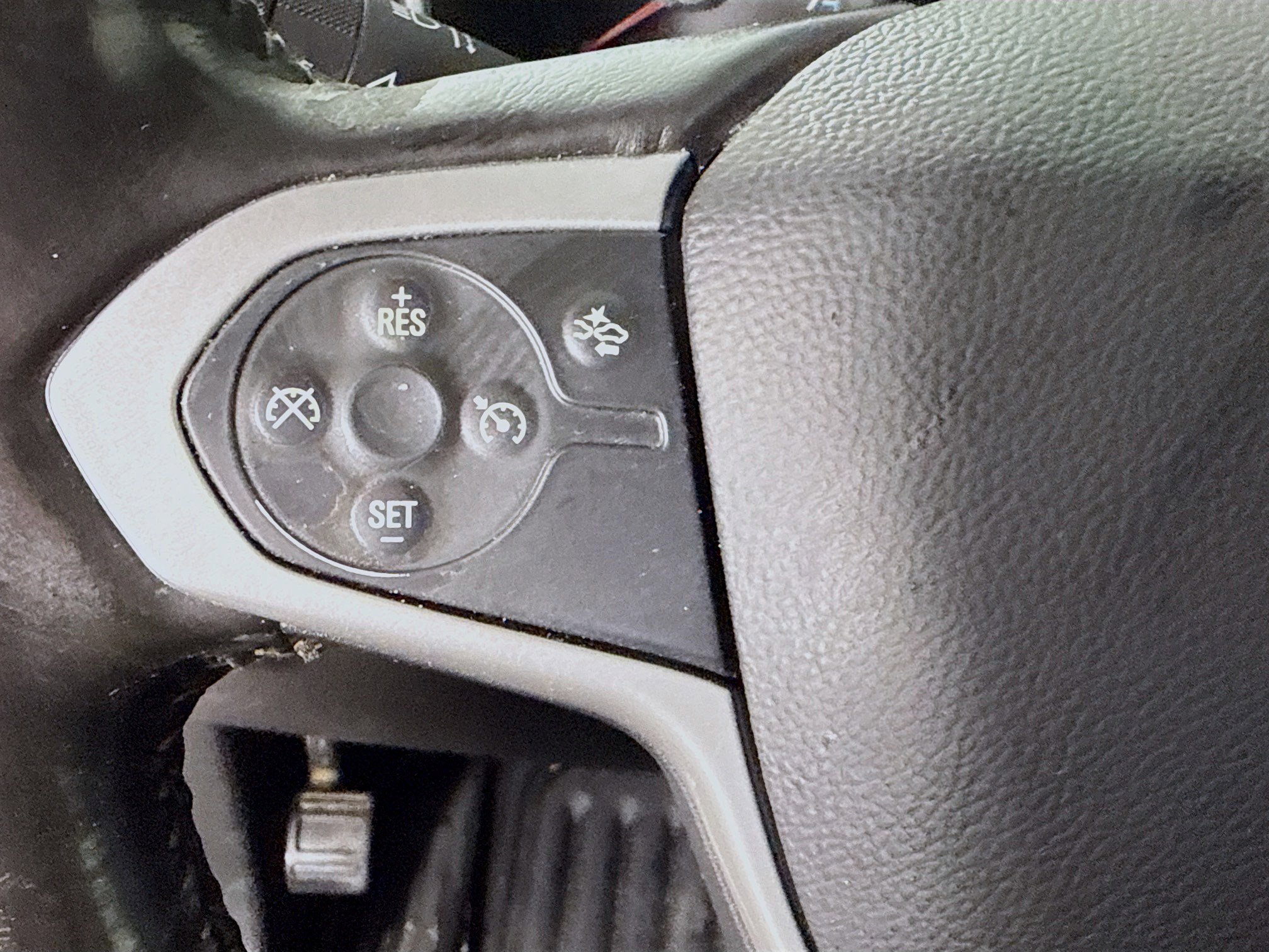 Used 2022 Chevrolet Colorado LT w/ Fleet Safety Package RWD image 14
